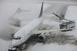 Plane stopped by the weather disruptions at Heathrow