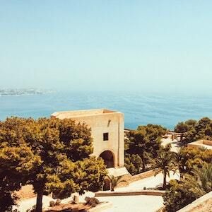 Cheap Flights to Barcelona from Heathrow Airport